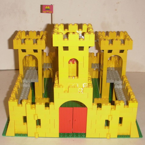 Medieval Castle Lego set No 375 used