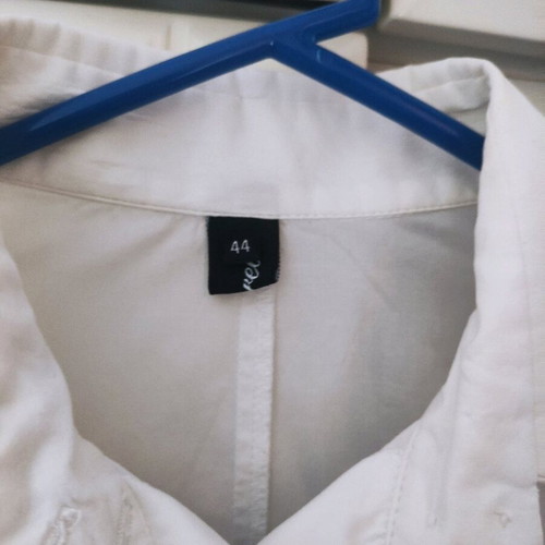 Forel white shirt with grey flowers like new