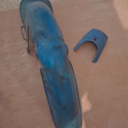 Front fender and genuine nail for Honda C50 like new