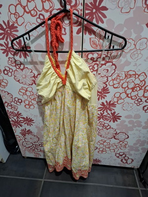 Floral dress like new, size M, yellow and orange
