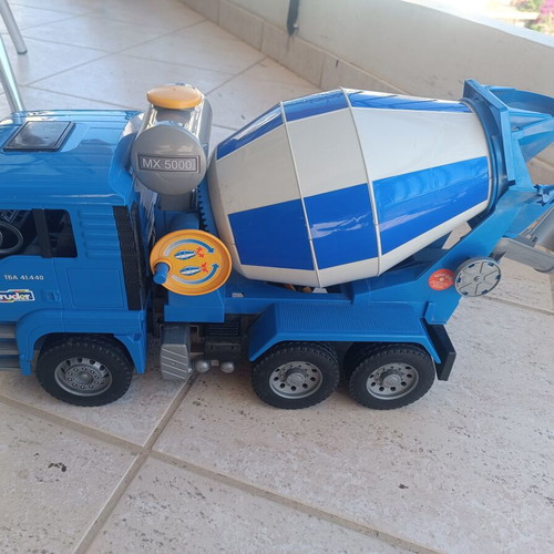 Bruder MAN TGA 41.440 Concrete Mixer like new