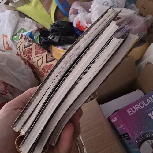 BIC Spiral Notebooks set of 4 like new, gray and yellow