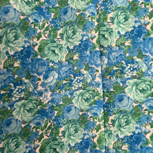 Studio 83 cropped jacket like new with floral print, small