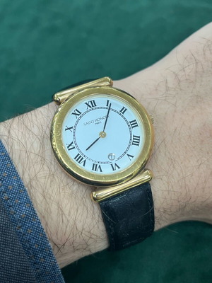 Saint Honore watch used with Quartz mechanism, white and gold