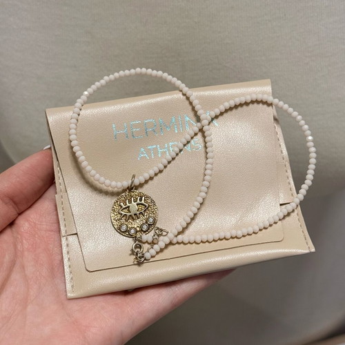 Hermina 925 beaded necklace like new, gold color