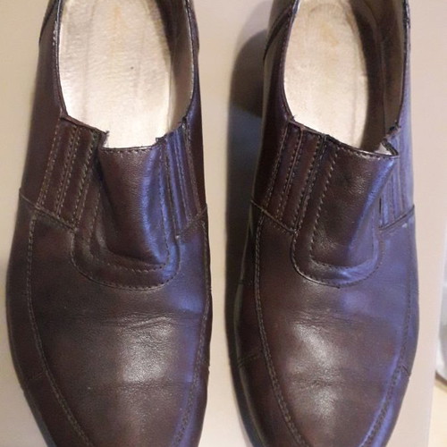 Leather shoes used with anti-slip soles brown, pumps size 39