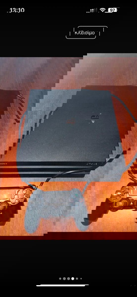 Sony PlayStation 4 Pro + games + controller