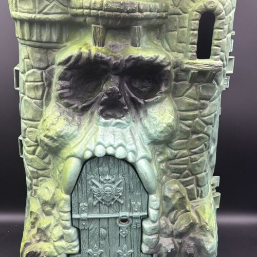 Castle Grayskull Shell 1981 vintage, like new