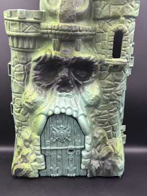 Castle Grayskull Shell 1981 vintage, like new