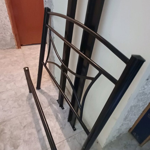 Iron single bed with mattress like new, black