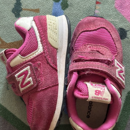New Balance kids shoes used, pink EU 22.5
