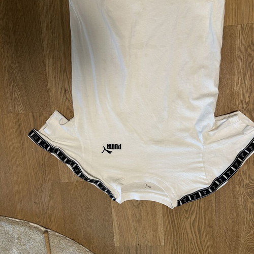Puma t-shirt size S like new, black and white