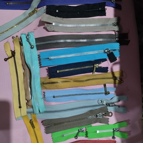 Iron zippers pack of 20 in various colors and sizes new