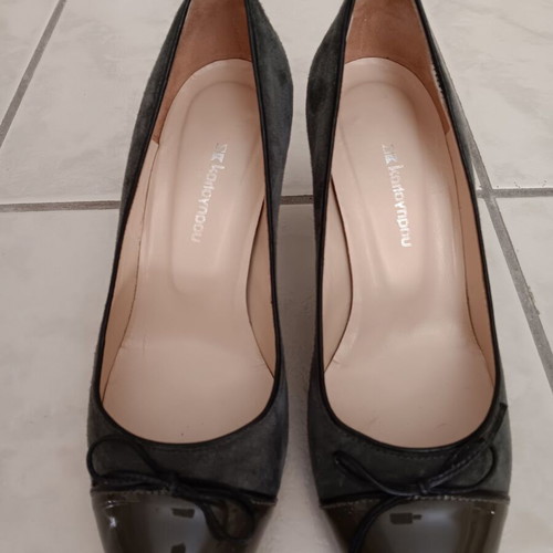 Kalogiou suede gray pumps used, size 35.5, with olive patent detail