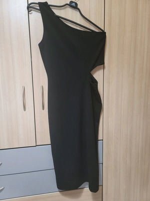Mango dress with one shoulder and waist cut like new, black