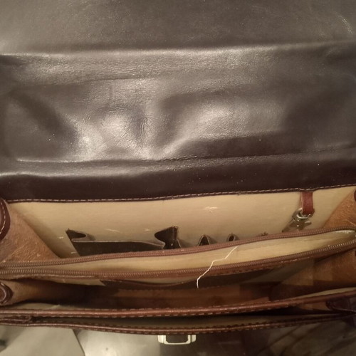 Dino Rossi leather professional bag brown like new