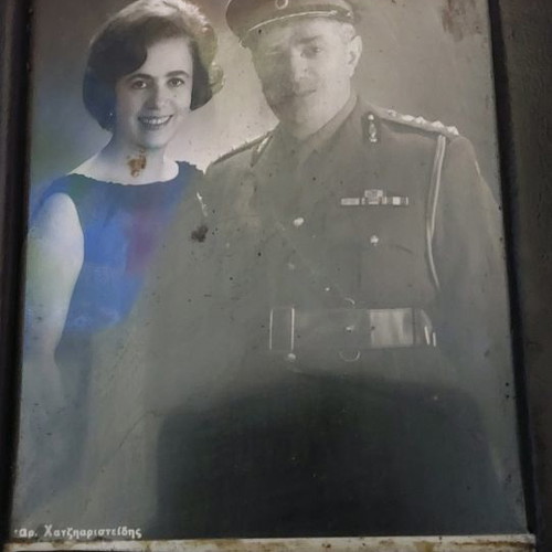 Military officer photos pack in good condition