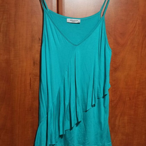 Blouse with V-neck and ruffle design, like new, turquoise