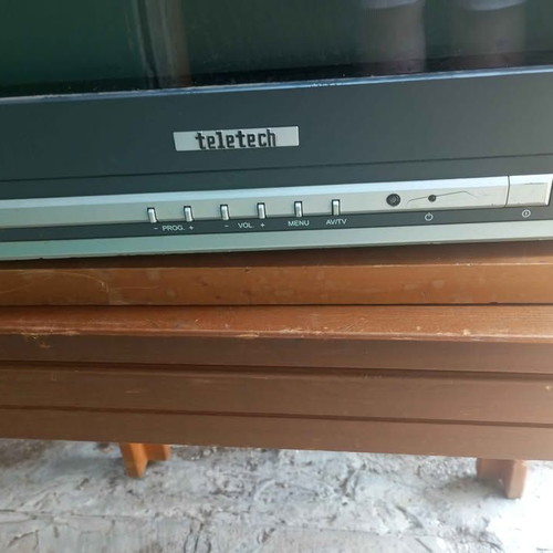 Teleteh TV used with minor defects, no remote