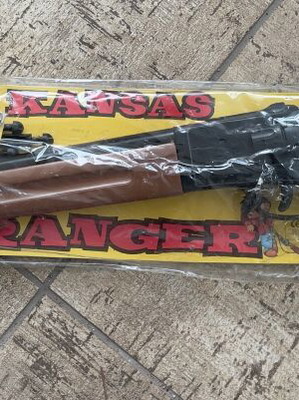 Plastic toy rifle Tsiotas like new, 1980s vintage