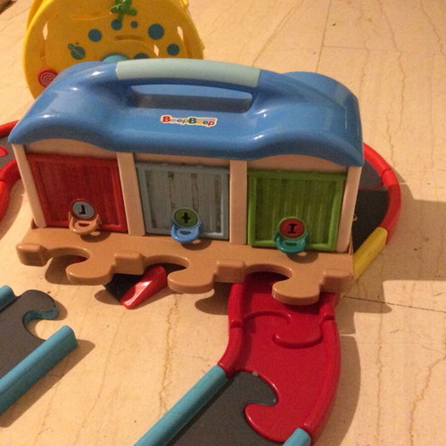 Toy racetrack used, over 30 pieces, safe for children