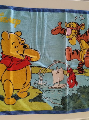 Πετσέτα θαλάσσης μεταχειρισμένη με σχέδιο Winnie the Pooh