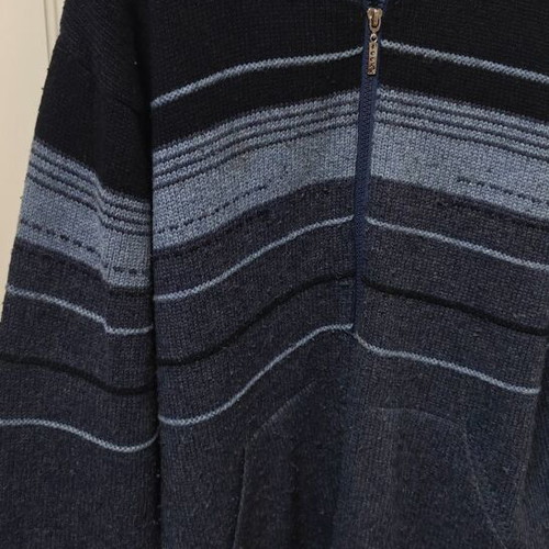 Wool cardigan used, black and gray, size L