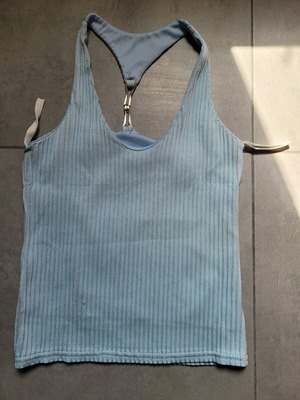 Top XS used, turquoise with silver thread