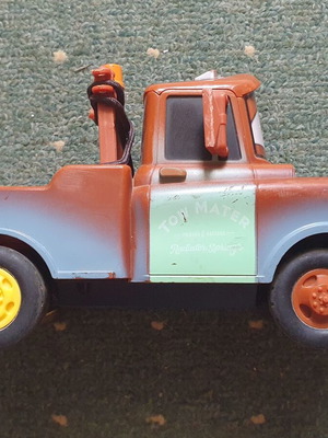 Pixar Cars Tow Mater truck used collectible