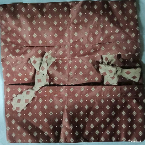 Decorative silk pillowcase 40x40 like new