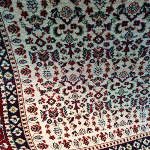 Biocarpets rug 2.50x3.00 new, ecru with repeating pattern