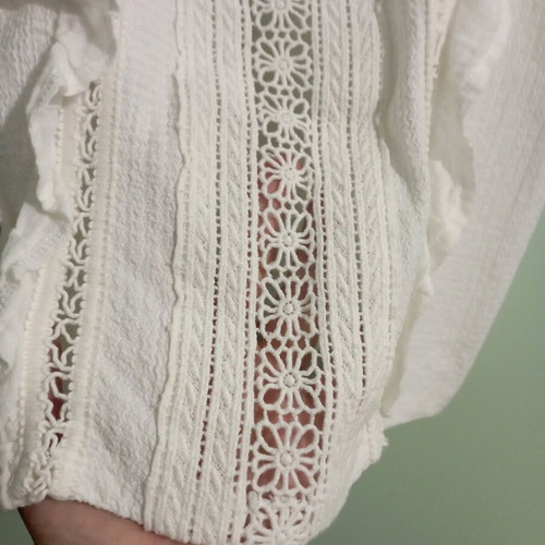 Zara blouse Small white like new elastic