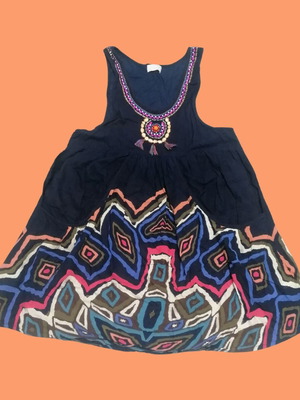 Lanidor sleeveless blouse like new with embroidery and colorful geometric print