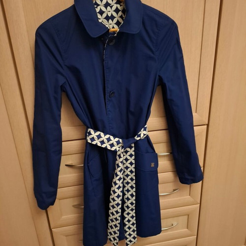 Liu Jo trench coat like new, size M, white and blue