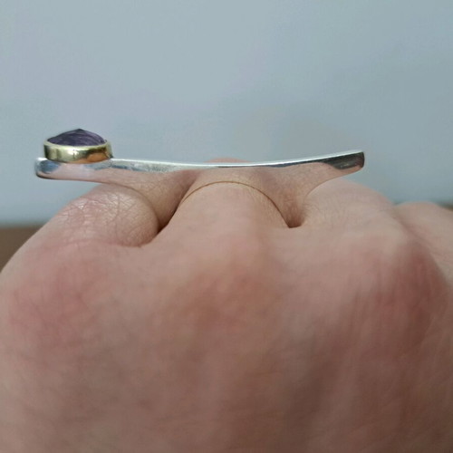 Silver ring with amethyst and gold-plated setting like new, organic design