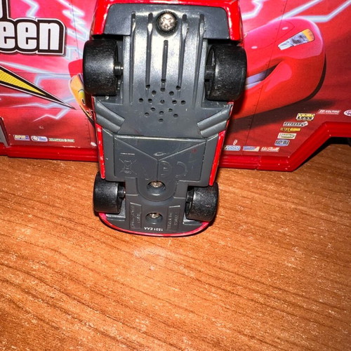 Disney Pixar Cars Lightning McQueen music-playing toy like new