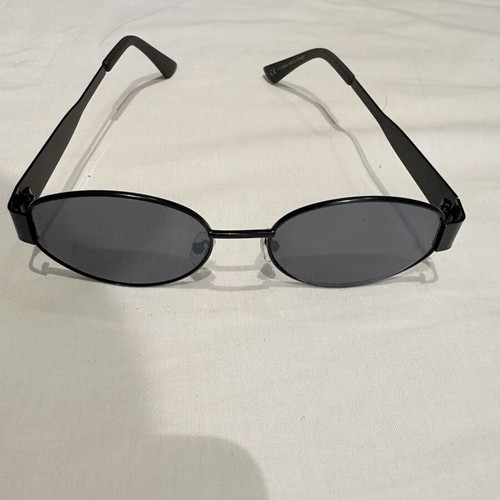 Black Oval Sunglasses Vintage 90s Style