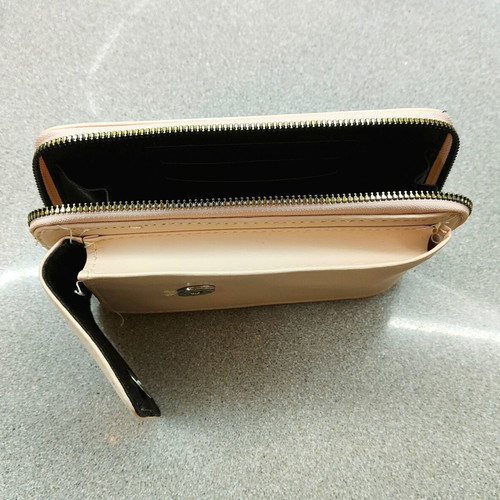 Premium beige wallet and phone case 2 in 1, magnetic and zipper