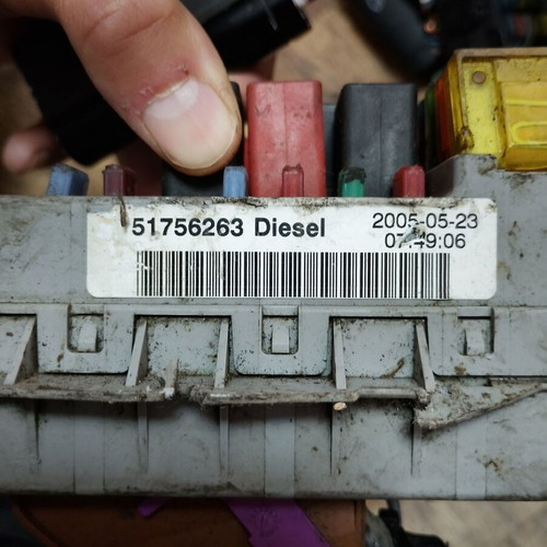 Fuse box for Fiat Doblo 1.9 JTD (2002-2009) used