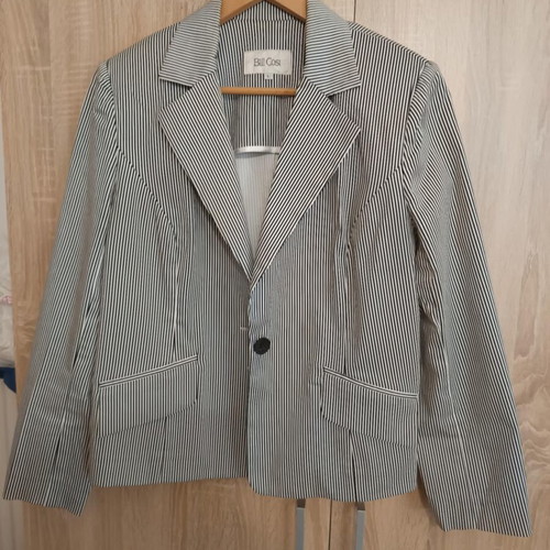 Bill Cost striped black and white jacket like new