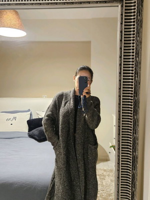 Zara knitted cardigan gray like new, long with pockets