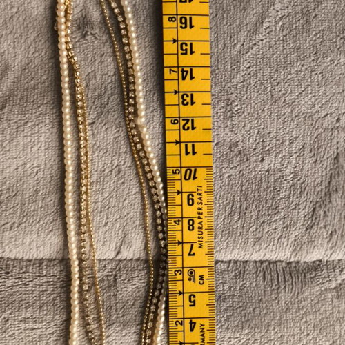 Necklace new, gold color