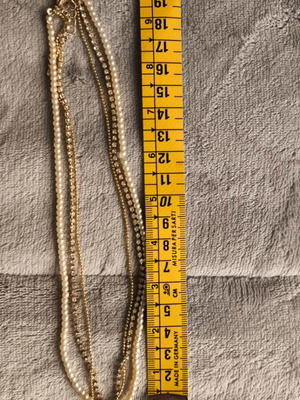 Necklace new, gold color