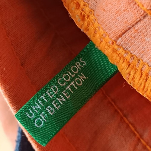United Colors of Benetton kids shorts like new, orange, size 140 cm
