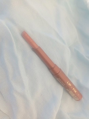 Lip-fix ιταλικά καλλυντικά