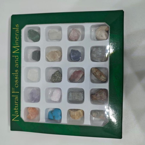 Natural Fossils and Minerals Collection like new, 20 pieces
