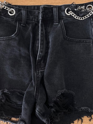 Shein black denim shorts like new with chain size S