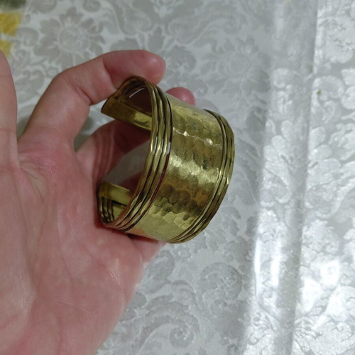 Bracelet like new, gold color