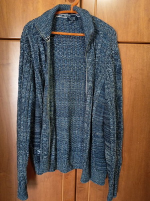 Armani knitted cardigan blue like new, size XL