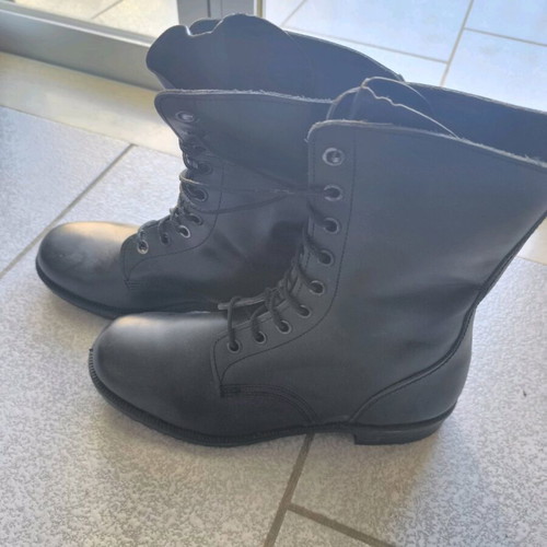 E.S Boots New Size 44 Black